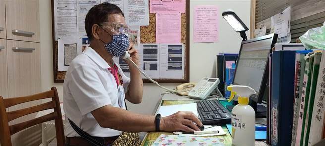 据生命线统计，去年5月首度面对新冠肺炎传染疾病三级警戒，较去年同期增加约23％。（生命线提供／林良齐台北传真）