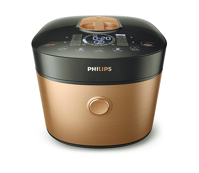 飞利浦智慧万用锅原价2万1900元，特价1万2900元，赠内锅、食谱、气泡水机。（飞利浦提供）