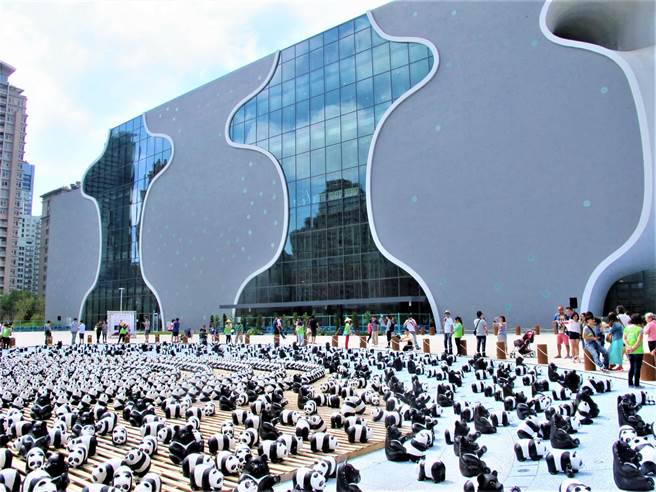 台中國家歌劇院有「世界9大新地標建築」美譽。（盧金足攝）