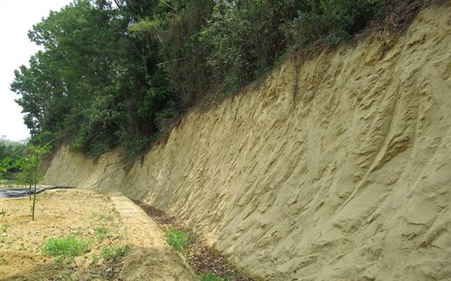 农耕整坡应先申请水土保持计画。（台南市水利局提供／刘秀芬台南传真）