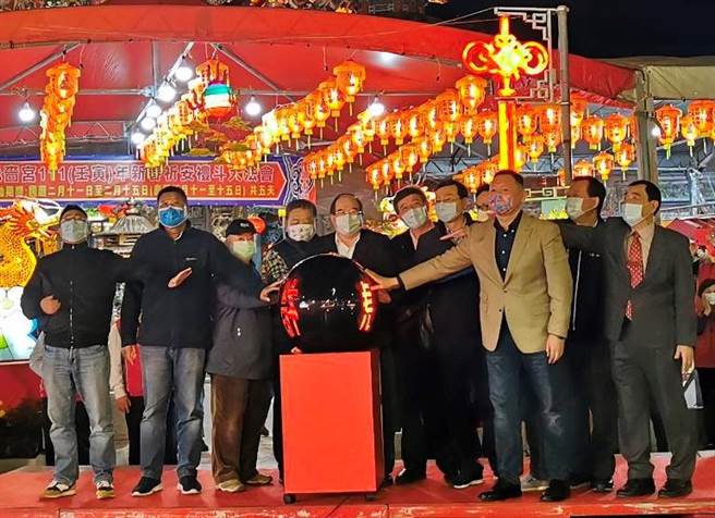 2022两岸同贺新春“云点灯”活动，盛况空前。（图：太阳星网路科技公司提供）