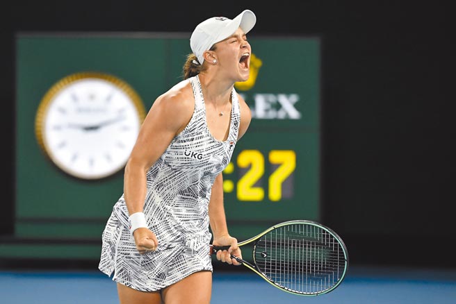 巴蒂在第2盤驚天逆轉、勢如破竹拿下搶7局勝出後，忘情大吼宣洩奪冠的激動。（美聯社）