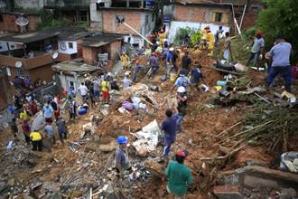 巴西聖保羅州豪大雨引發土石流洪水  至少18死