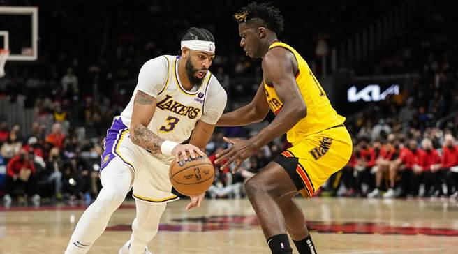 湖人苦吞3连败(路透社)