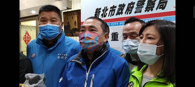 新北市长侯友宜表示，「酒驾三法」新法昨第一天上路，新北共取缔4件酒驾。（陈慰慈摄）