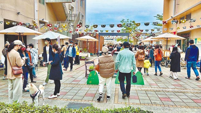 春节期间嘉义文化创意产业园区有文创市集。（嘉义市政府提供／廖素慧嘉市传真）