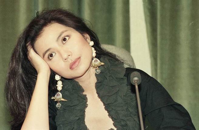 香港一代性感女神锺楚红（红姑）。(图/ 取自中时资料库)