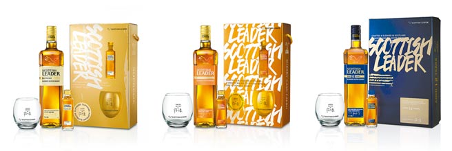 仕高利达金牌苏格兰威士忌春节礼盒（由左至右）、仕高利达金雪莉苏格兰威士忌春节礼盒、仕高利达12年苏格兰威士忌春节礼盒，礼盒设计皆出自杨士庆之手。（仕高利达提供）饮酒过量 有害健康