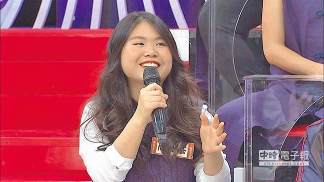 分享拍广告回忆。(图/中时新闻网)