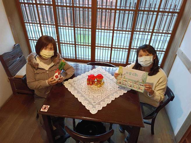新北市立黄金博物馆即日起至2月6日（初六）春节期间，民眾只要到游客中心索取「日常之歌」学习单，再到四连栋记录各种声音位置，便可兑换限量精美小虎窗花材料包。（黄金博物馆提供）