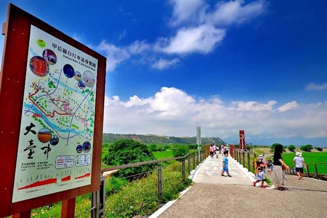 忘憂谷自行車道全長12.6公里，春節期間人潮相對較少，最適悠閒探訪田野風光。（台中市觀旅局提供／王文吉台中傳真）