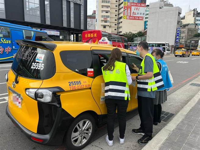 中市启动计程车春节费率，交通局加强稽查避免收费争议。（台中市交通局提供／陈淑芬台中传真）