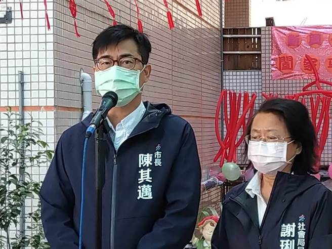 高雄市长陈其迈(左)。(资料照，林雅惠摄)
