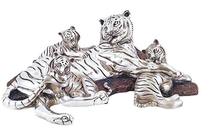 墨西哥D’Argenta顶级银雕老虎，品牌以精美雕工获柏罗博物馆復刻艺术品生产认证，价格店洽。（国裕提供）