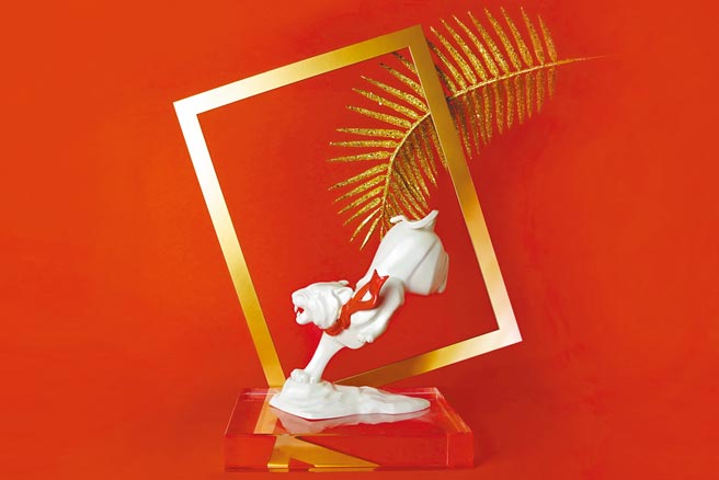 八方新气虎年达观系列「印记」，走在崎岖的道路上，以独到的眼光与勇气为生命为时代留下的姿态是前面所有决心和努力的写照。（八方新气提供）