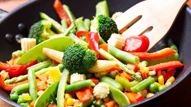 食物顏色對應臟腑各不同！ 吃對加倍養生。(示意圖/Shutterstock)