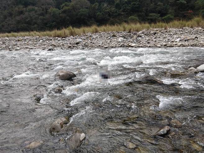 苗栗泰安泡野溪溫泉落水，女子遺體下游800公尺尋獲。（讀者提供／謝明俊苗栗傳真）