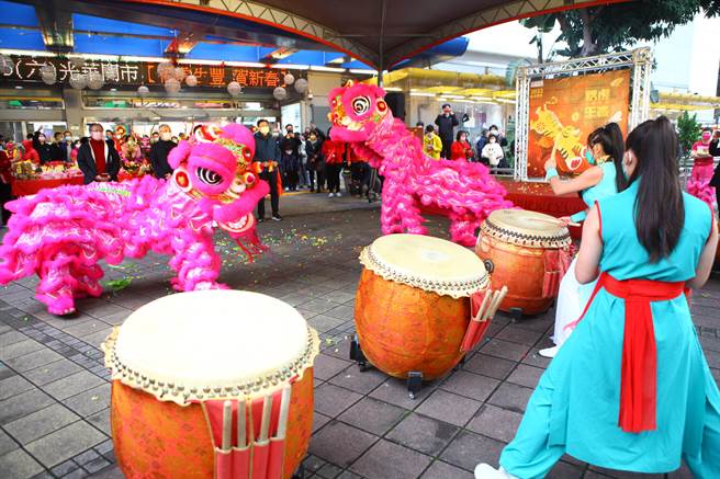黄珊珊今早出席光华数位新天地开市。（张立勋摄）