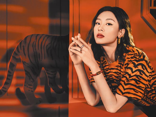 Fendi虎年系列胶囊同样是老虎元素强烈，相当接地气。（Fendi提供）