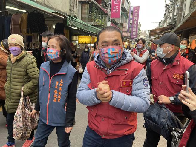 新北市長侯友宜今視察永和區傳統市場防疫措施。（王揚傑攝）