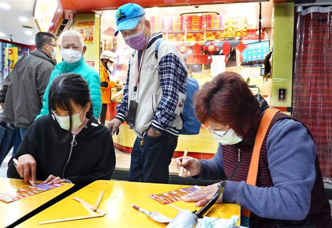 年假最后一天，大乐透头奖上看1.1亿元。(示意图/资料照)