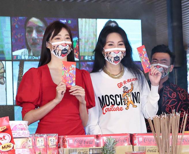 洪晓蕾（右）出席凯渥开工团拜。（陈俊吉摄）