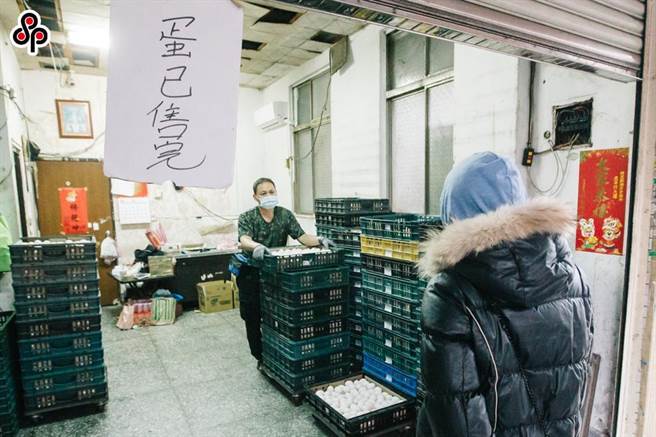 过年期间，许多人一蛋难求。（报系资料照）
