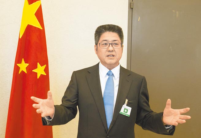 大陆国家主席习近平与俄罗斯总统普丁会谈后，中国外交部副部长乐玉成介绍会谈成果，以「上不封顶，不断攀登新高」形容两国关系没有终点站，只有加油站。（新华社）