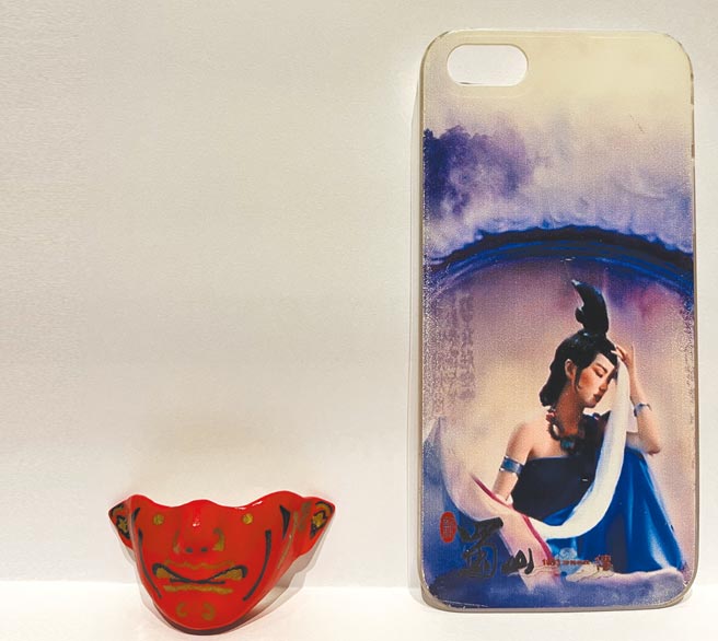 「林青霞影迷会-爱林泉」送的生日礼物，林青霞一一珍藏着。（林青霞提供）