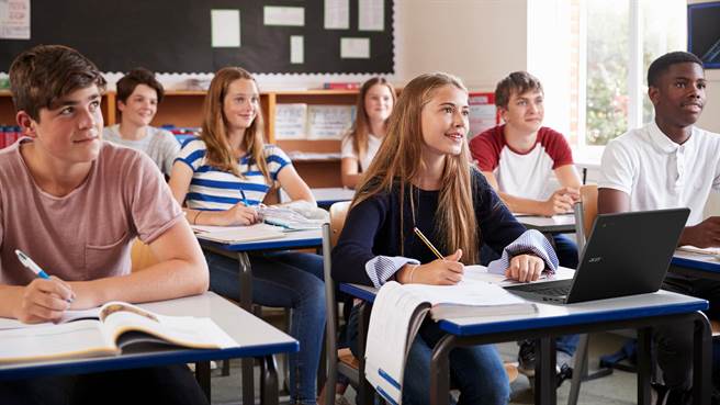 宏碁全新推出了4款耐用型Chromebook教育笔电，主打高耐用性与环保特色，就算是幼龄学童也能安全操作。（宏碁提供）
