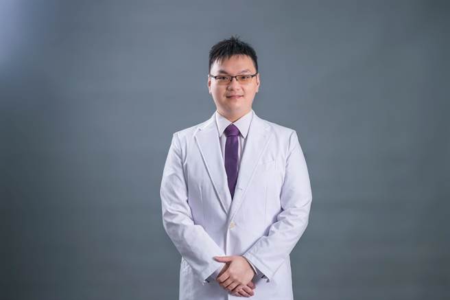 澄清醫院中港院區耳鼻喉科醫師林奐宇表示，頸部出現不明腫塊的原因十分複雜，應即早就醫找出病因。（澄清醫院提供／馮惠宜台中傳真）