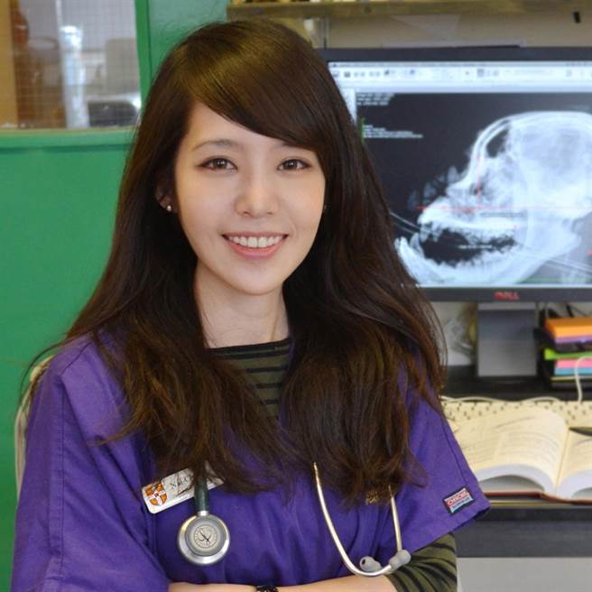 台大5姬中「兽医乃」刘乃洁于2月1日起回台大兽医系上任教。(翻摄自 刘乃洁脸书)