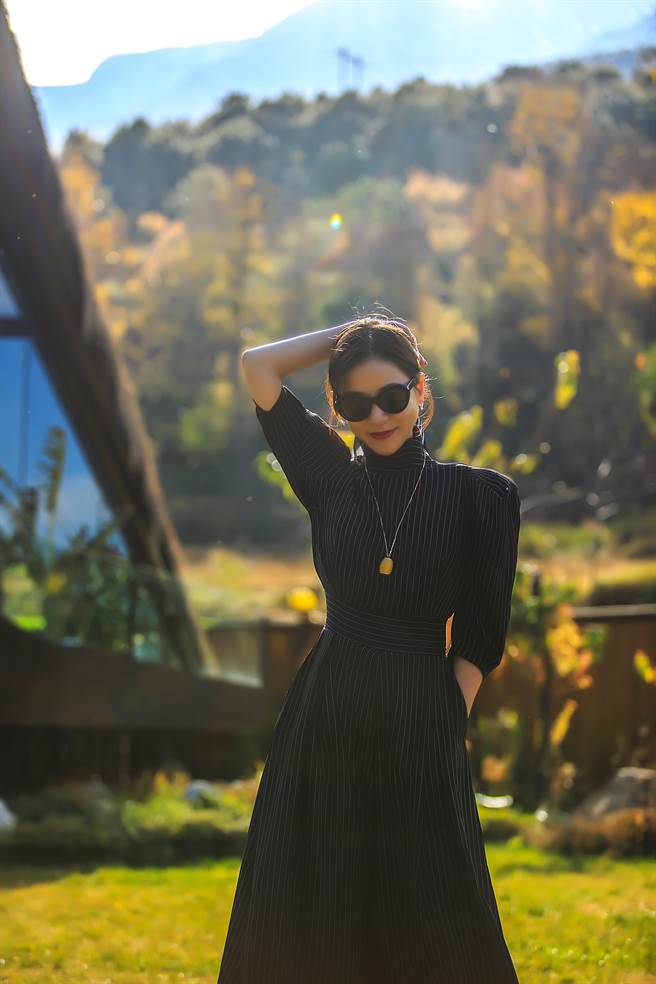 丁噹日前到大理旅游。（相信音乐提供）