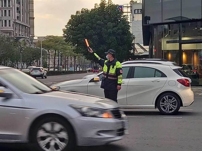 台南春节治安、交通不打烊，交通事故、全般刑案发生数较去年下降。（台南市警察局提供／张毓翎台南传真）