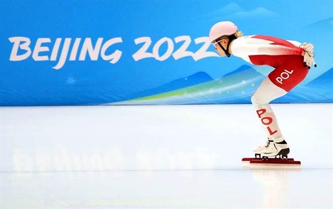 波蘭短道速滑選手瑪莉謝夫斯卡（Natalia Maliszewska）因為新冠隔離措施，錯過5日的500公尺短道速滑競賽。（圖／路透社）
