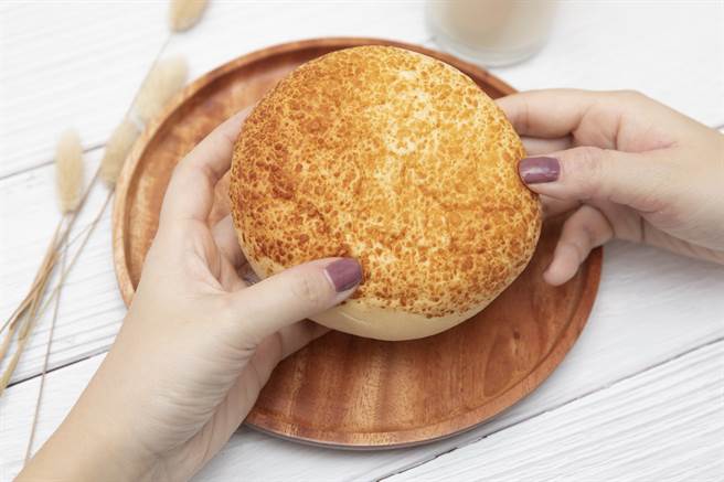 选用两种不同麵粉，创造出软中带弹的绝佳口感。(图/中时新闻网摄)