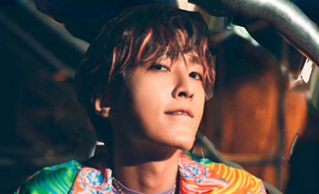 炎亞綸的「炎教授金句」常逗得網友樂不可支。（圖／截取自炎亞綸臉書）