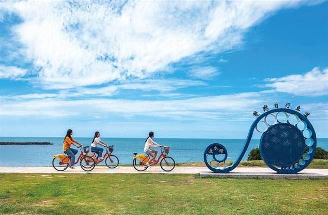 双湾自行车道-浅水湾。　图：北海岸及观音山国家风景区管理处／提供