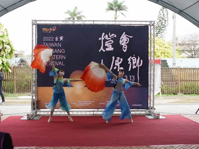 云林县「北港灯会原乡」活动规画6大光环境，迎宾1个月。（张朝欣摄）