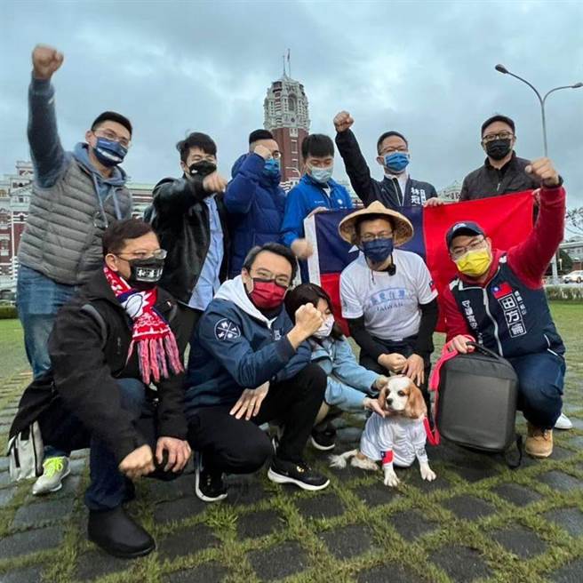 台北市议员罗智强400公里谢票之旅8日上午出发。（图／摘自罗智强脸书）