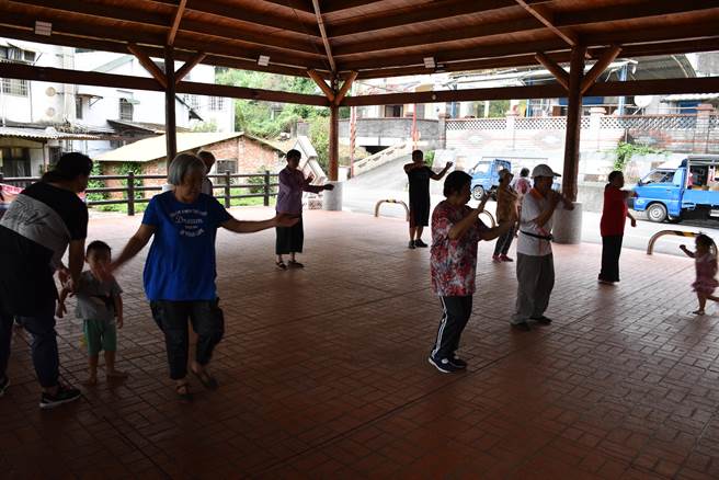 苗栗縣政府設置原民文健站照顧部落長輩發揮相當效用。（謝明俊攝）