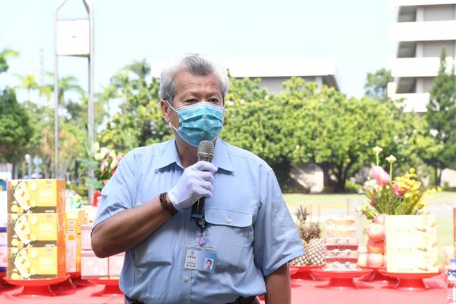 中钢公司翁董事长勉励全体同仁新的一年要朝做好六大要务及实践三大经营目标而持续努力。（中钢提供／柯宗纬高雄传真）