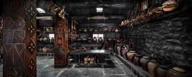 屏东会呼吸的石板屋，获巴黎设计银奖。(屏县府提供)