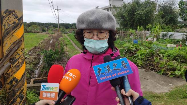 台湾陶文化协会协会理事长邓淑慧认为，说不定能挖掘出台湾第一石虎或家猫遗骸。（李京升摄）