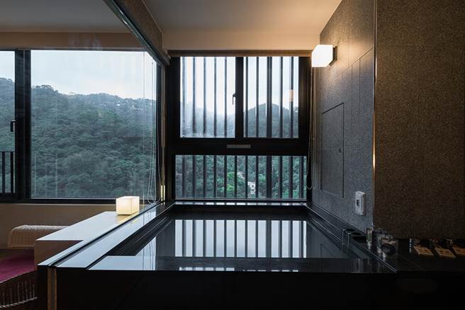 北投亞太飯店豪華客房情景照。（北投亞太飯店提供）