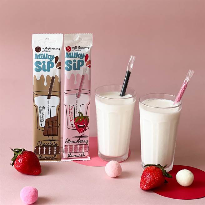 7-ELEVEN开卖匈牙利进口神奇吸管-Milky Sip牛奶吸管，售价39元，有草莓及巧克力2种口味可选。（统一超商提供）