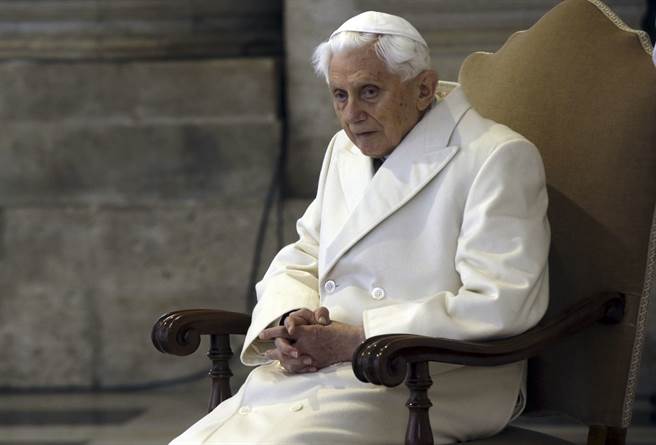 本笃十六世（Benedict XVI）在1977至1982年间担任慕尼黑与弗赖辛总教区（archdiocese of Munich and Freising）总主教。(图/美联社) 