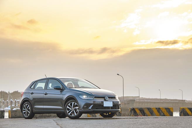 VW Polo 230 TSI Tech配备先进的IQ.LIGHT智慧灯组，内建有LED Matrix矩阵式头灯，可提供优异且安全舒适的照明效果，售价87.8万元。（陈大任摄）