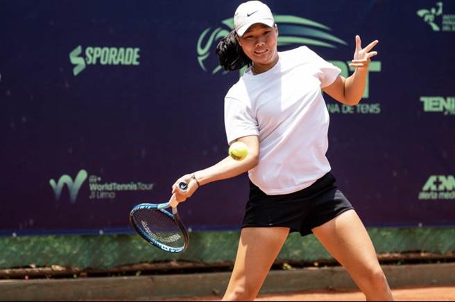 台中网球好手李羽芸获国际青少年双打冠军，累积13冠表现亮眼。（台中市府提供／卢金足台中传真）