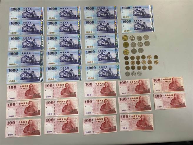 林姓窃嫌趁幼儿园延后开学，暗夜闯空门行窃，遭员警逮个正着。(翻摄照片／蔡依珍桃园传真)